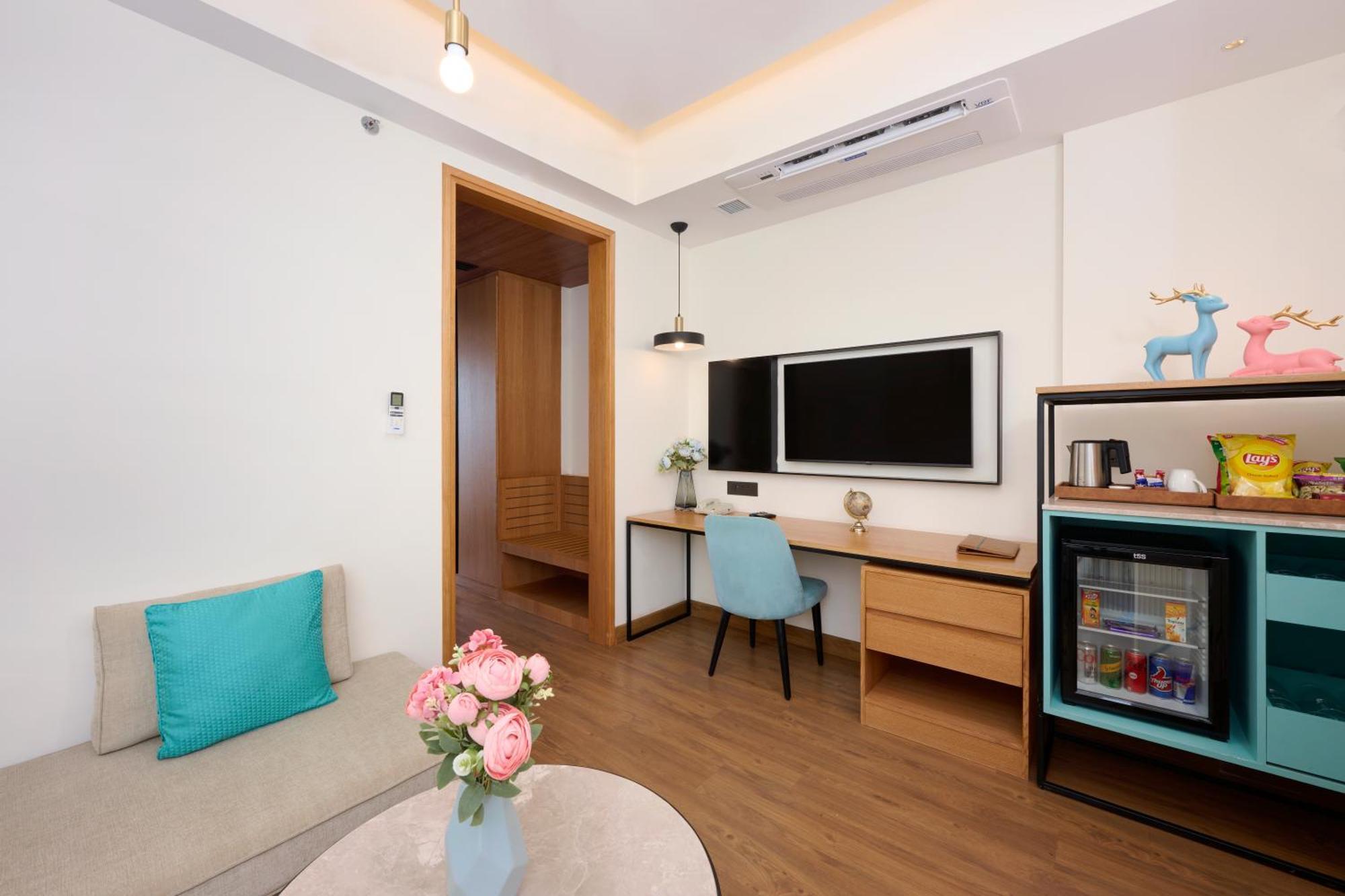 Iris Sarovar Portico Gurgaon Bagian luar foto