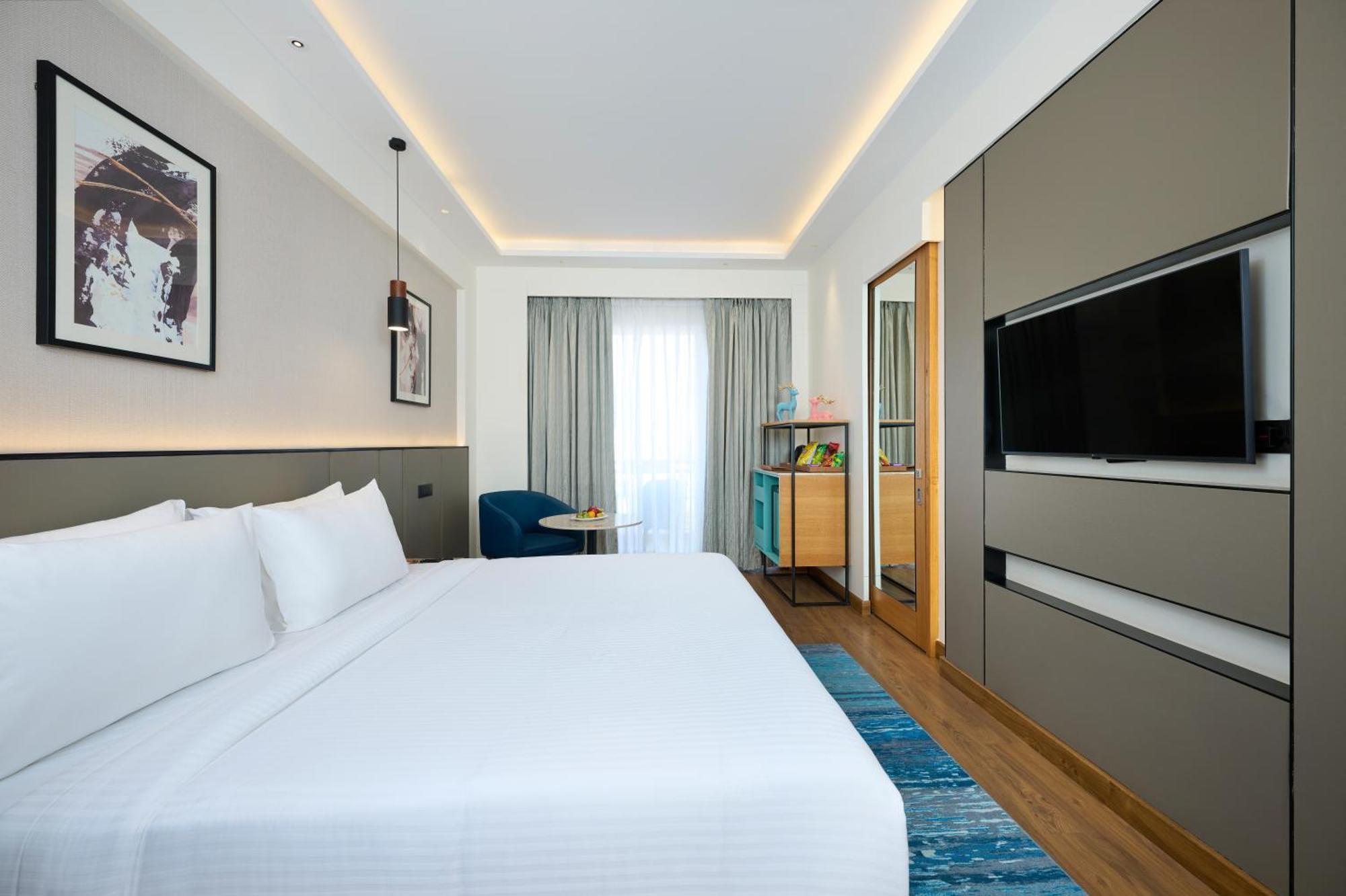 Iris Sarovar Portico Gurgaon Bagian luar foto