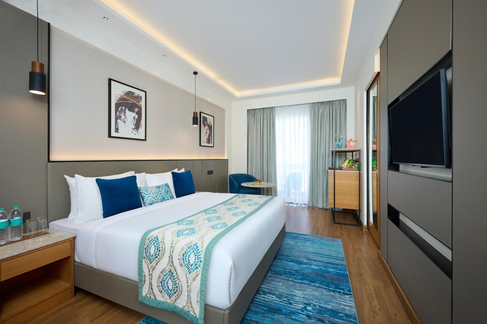 Iris Sarovar Portico Gurgaon Bagian luar foto